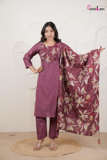 Dveeja sunlight wholesale kurtis in nashik